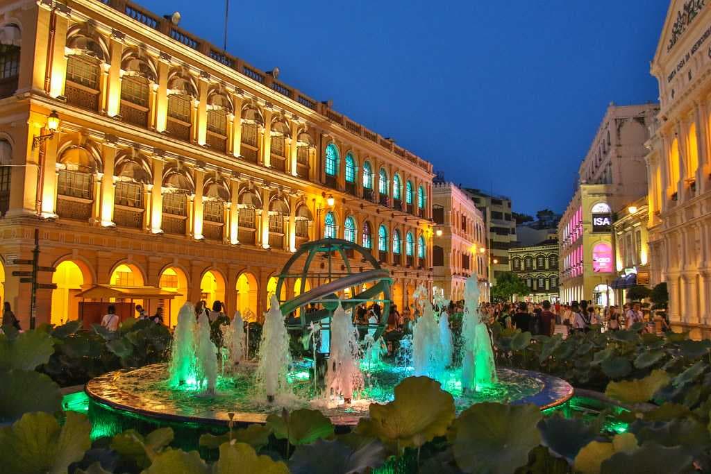 Beautifully lit fountain at Senate Square