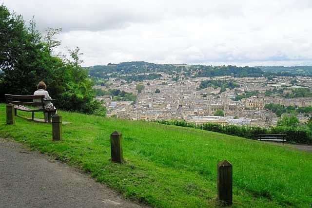 A magnificent view from this cliff park!