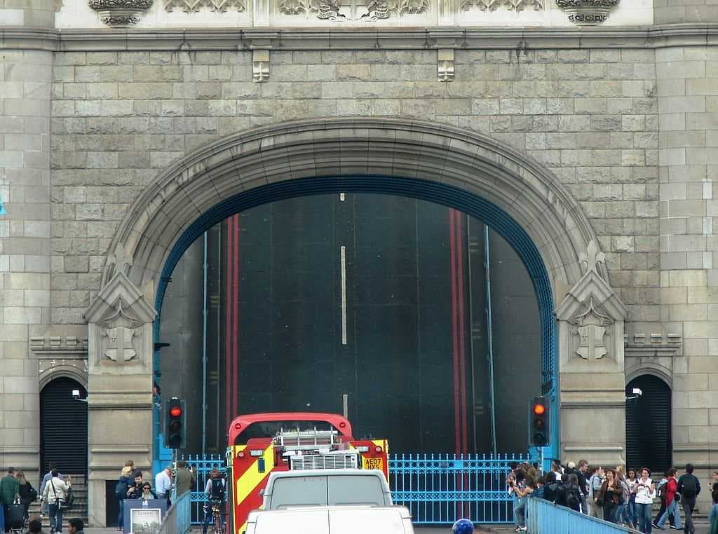 Tower Bridge travel image