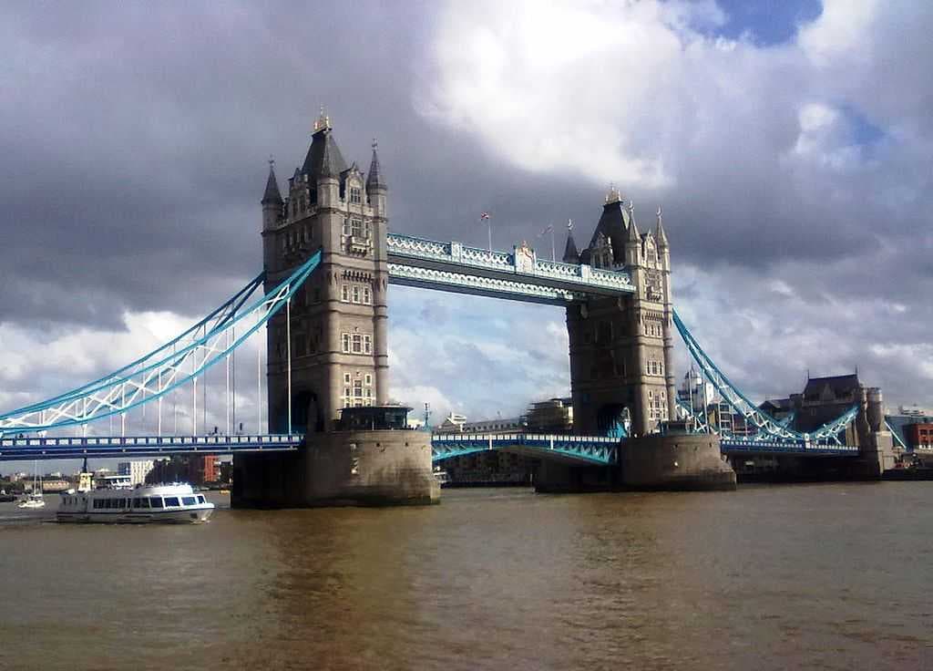 Tower Bridge travel image