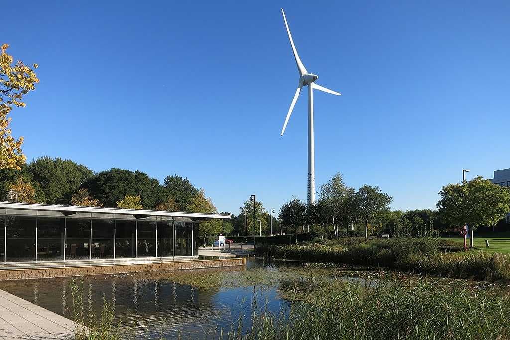 Green Park wind turbine viewed from Lime Square