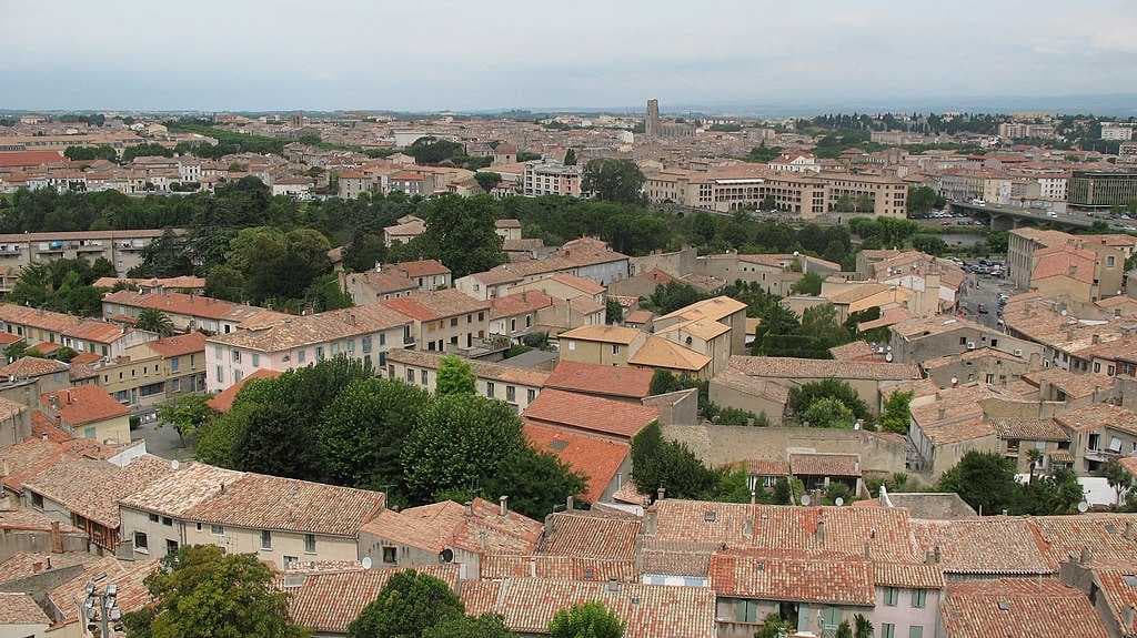 Lower town across the Aude river