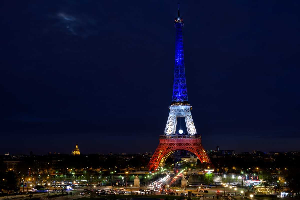 Eiffel Tower travel image