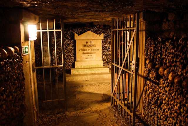 Les Catacomb de Paris travel image
