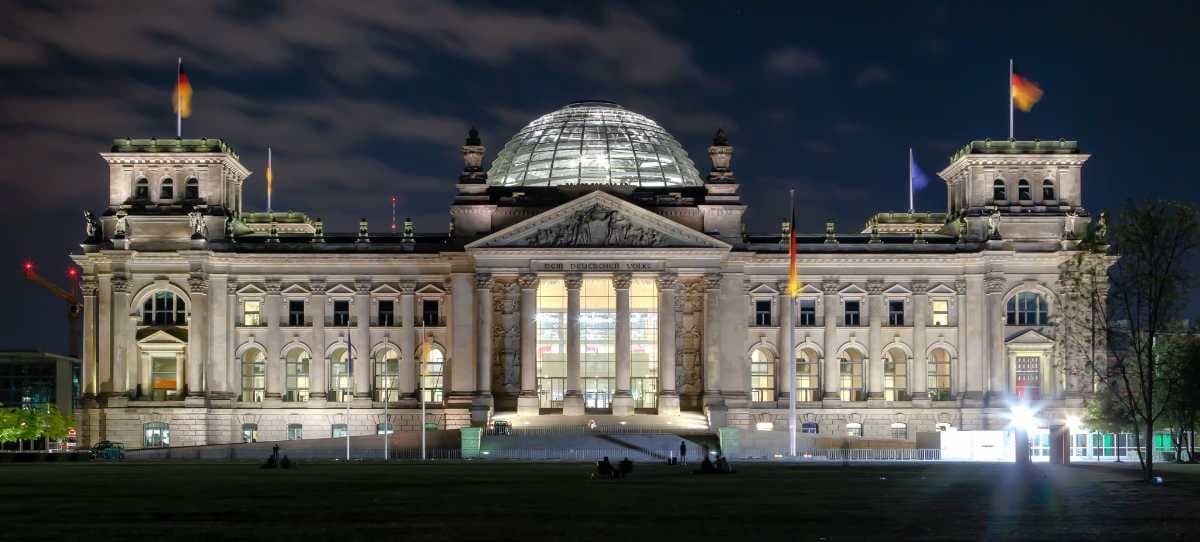Reichstag travel image