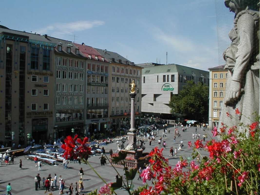 Marienplatz travel image