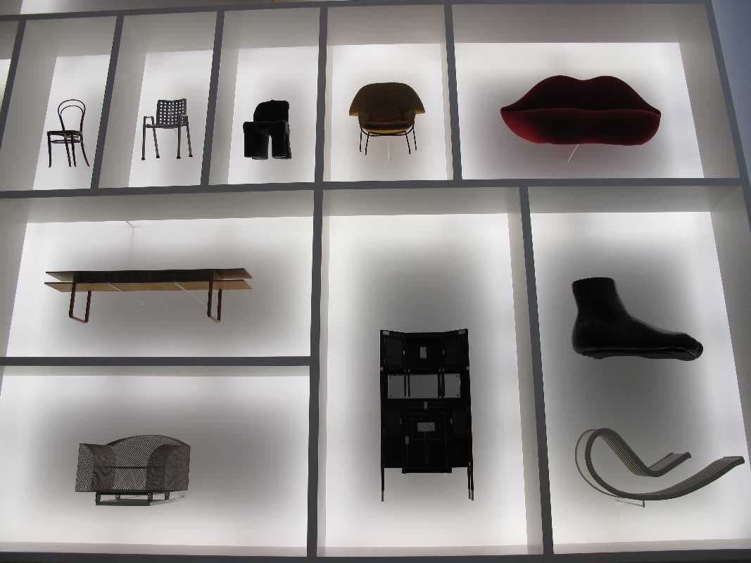 Pinakothek der Moderne travel image
