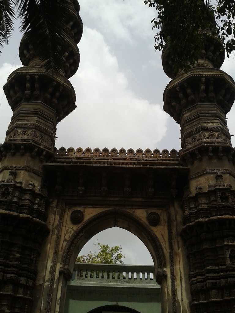 Jhulta Minar travel image