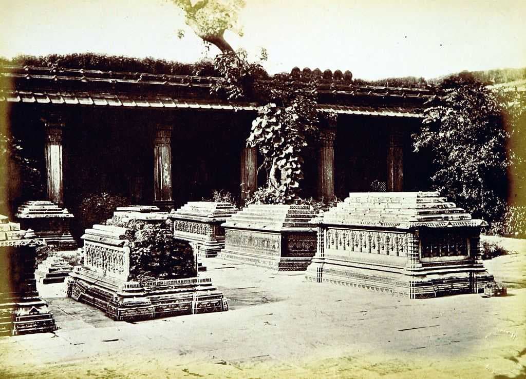 Manek Chawk travel image