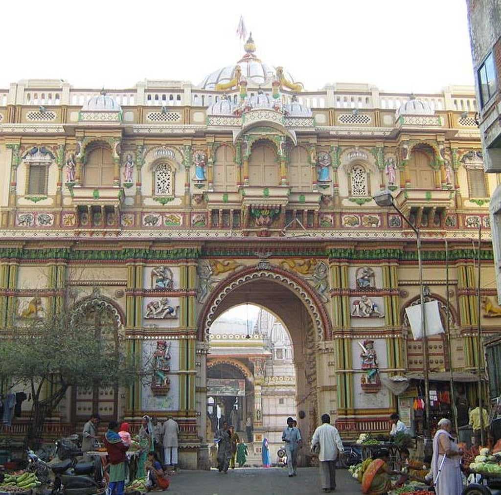 Swaminarayan Temple, Ahmedabad travel image