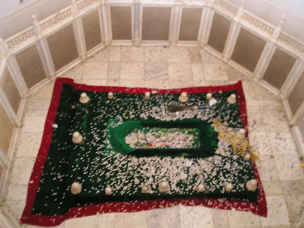 Bibi ka Maqbara travel image