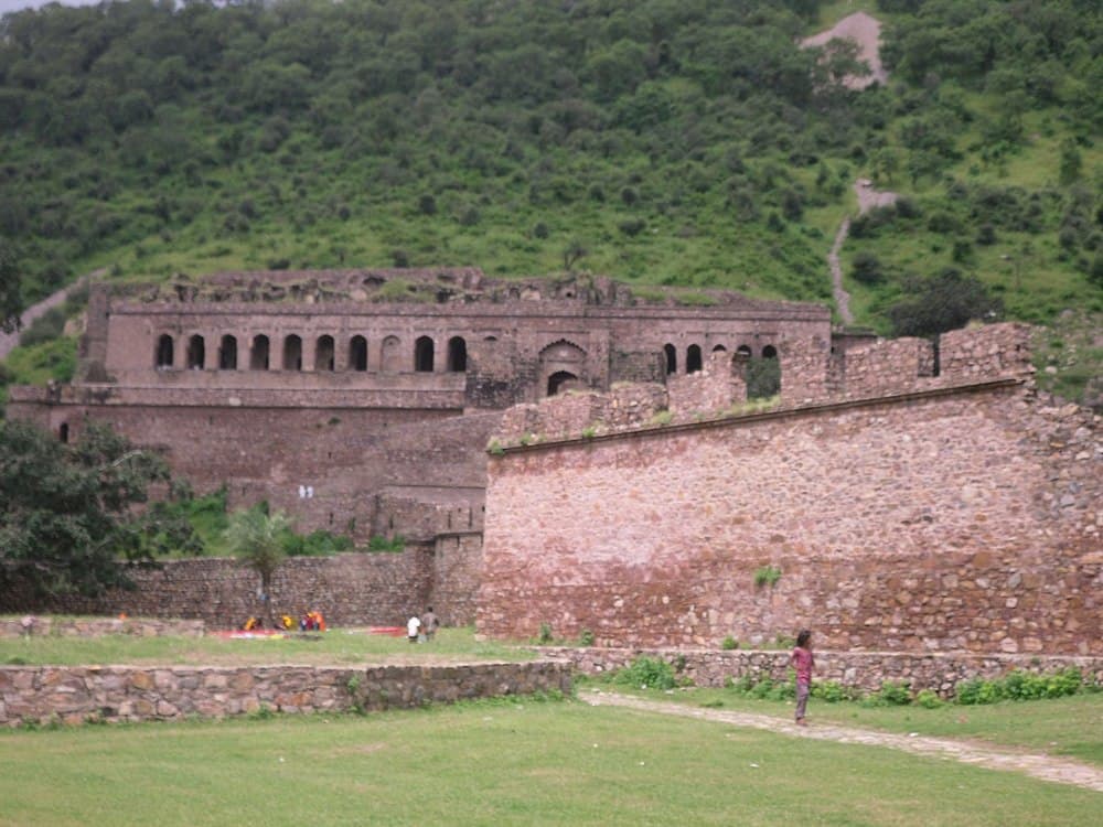 Bhangarh Fort travel image