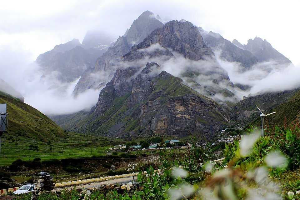 A scenic view of Mana village.