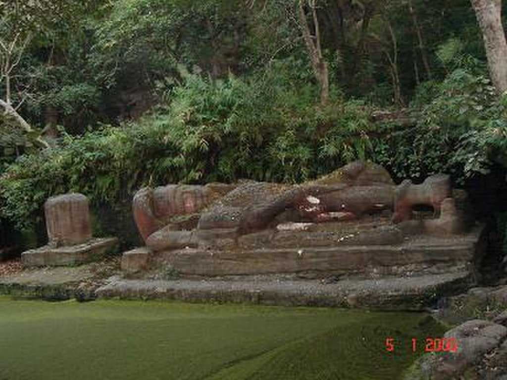 Statue of Shesh-Saiya at Bandhavgarh National Park