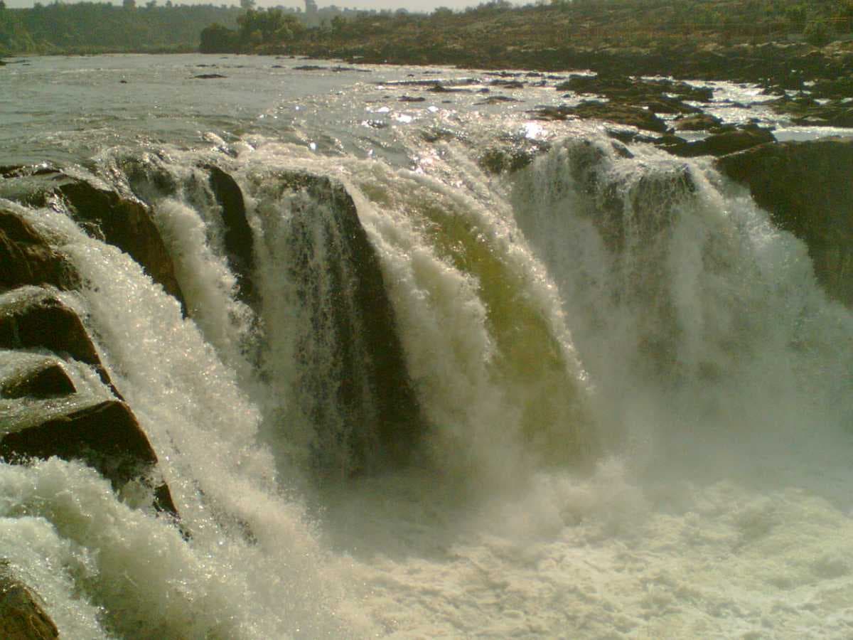 Dhuandhar Falls travel image