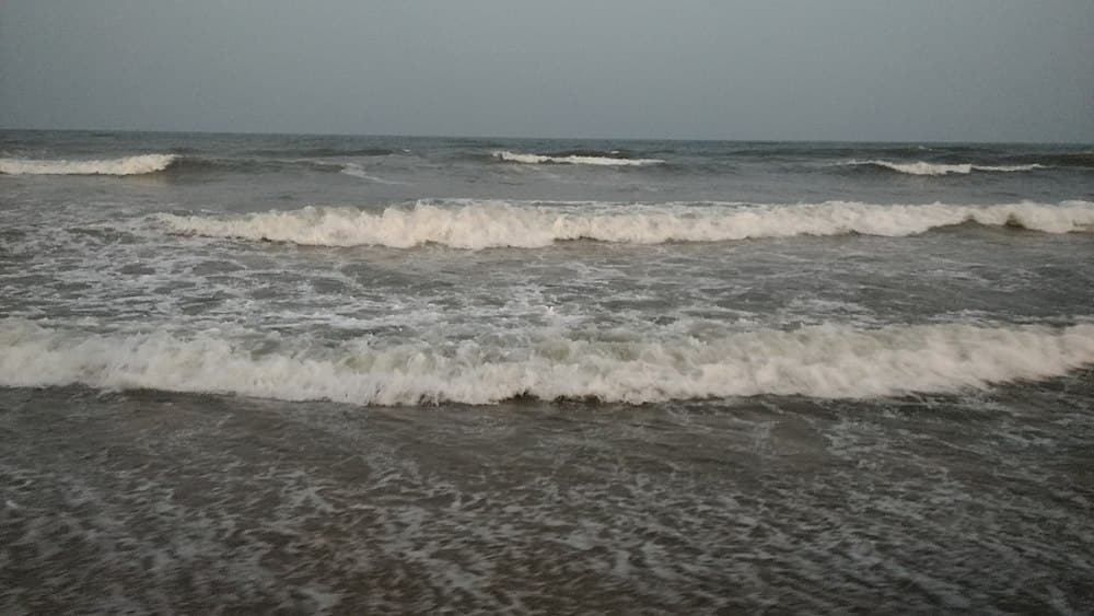 Waves of Marina beach, Chennai
