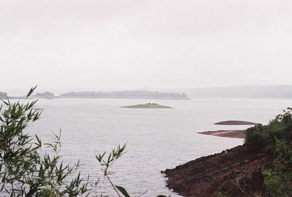 Bhadra Reservoir and the islands