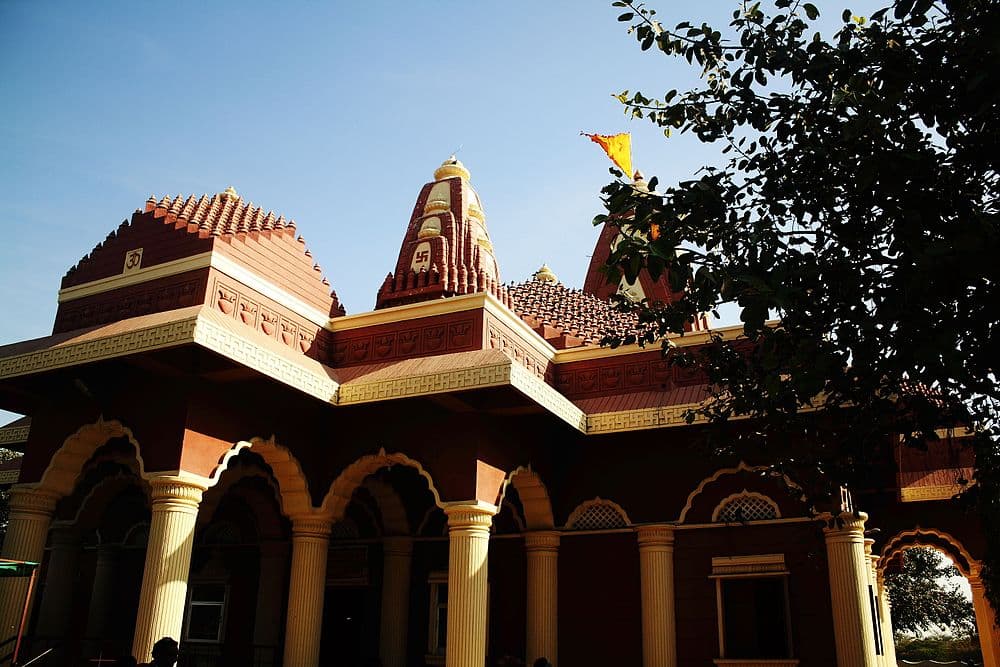 Front View of Nageshwar Jyotirlinga Temple