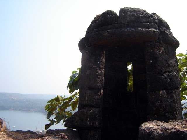 Chapora Fort travel image