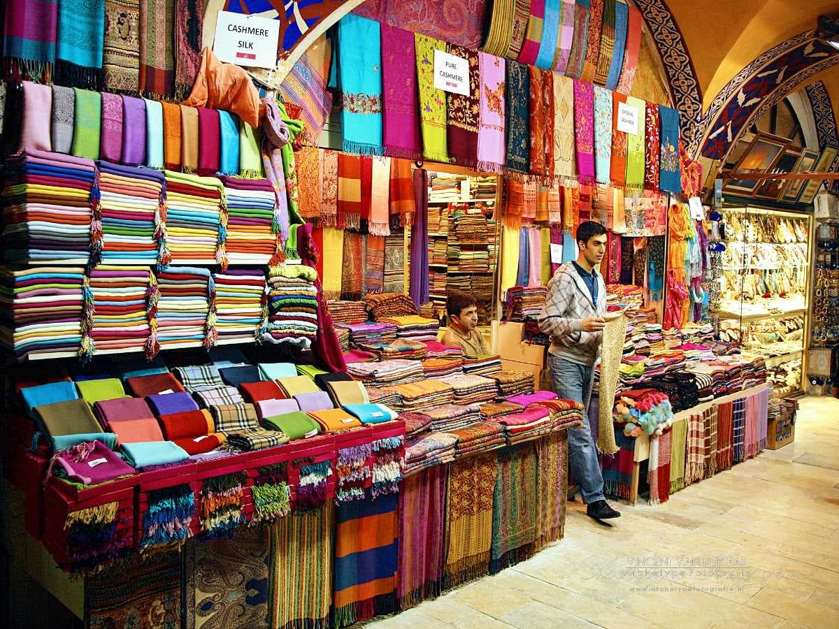Madina Market - Famous for Whole Sale Textile Shopping