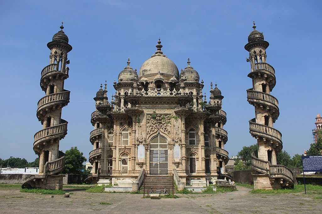 Mahabat Maqbara travel image