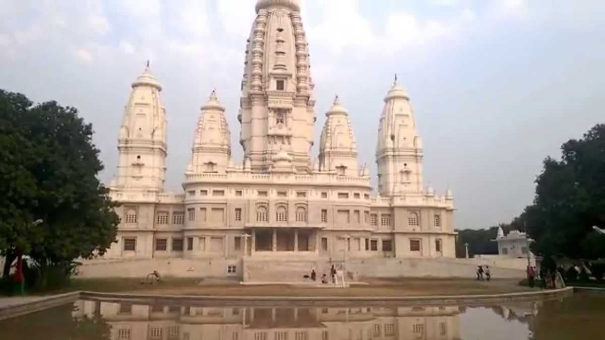 JK Temple Kanpur - Built With Both Ancient and Modern Architecture