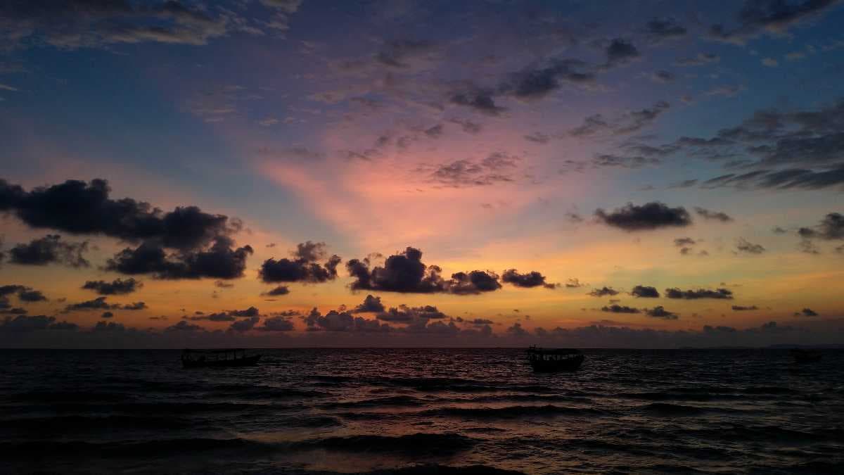 Sanguthurai Beach - One of the Calmest Beaches in Kanyakumari