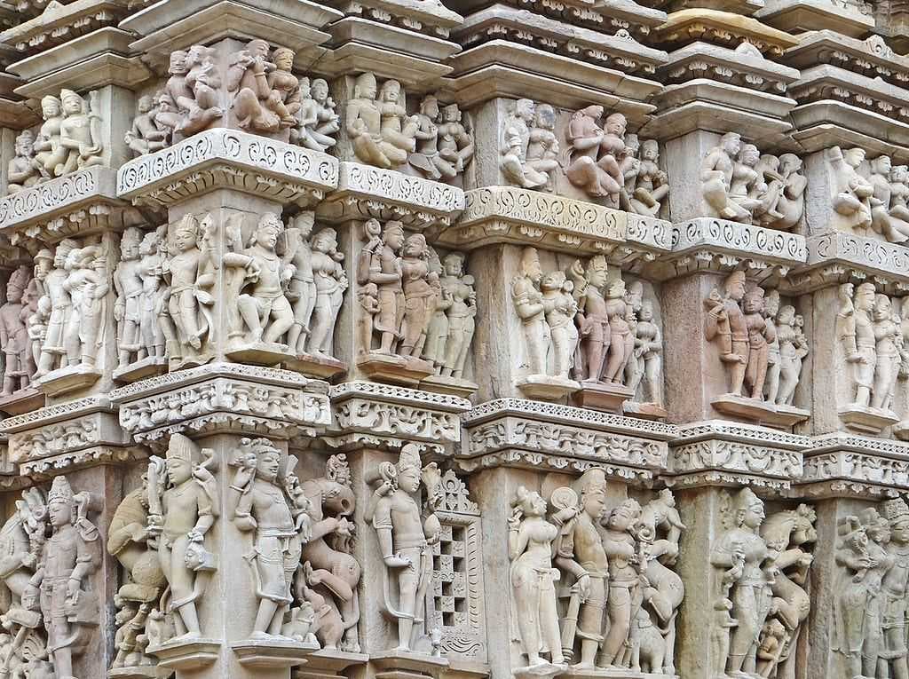 Parsvanath temple travel image