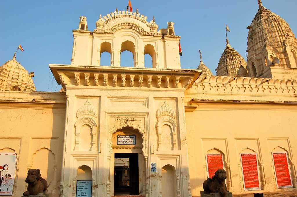 The entrance to the temple.