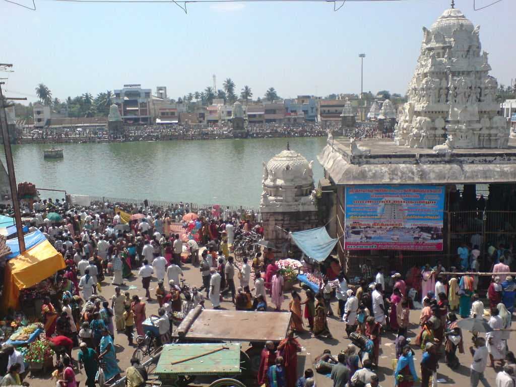 Mahamaham Tank travel image