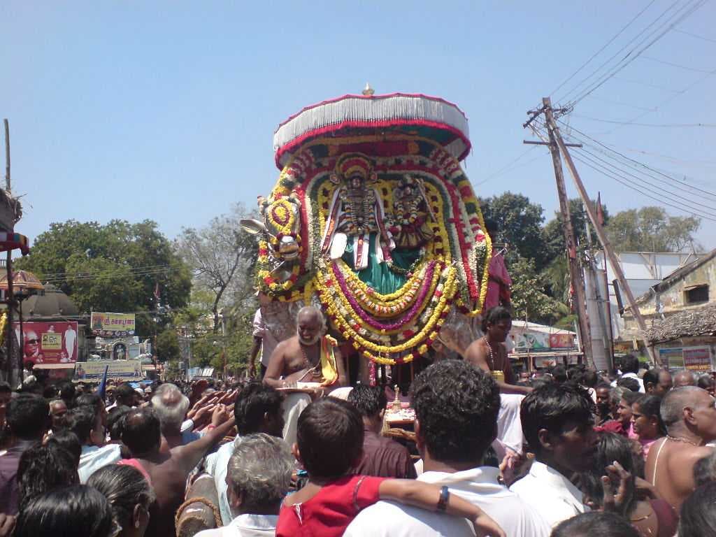 Mahamaham Tank travel image
