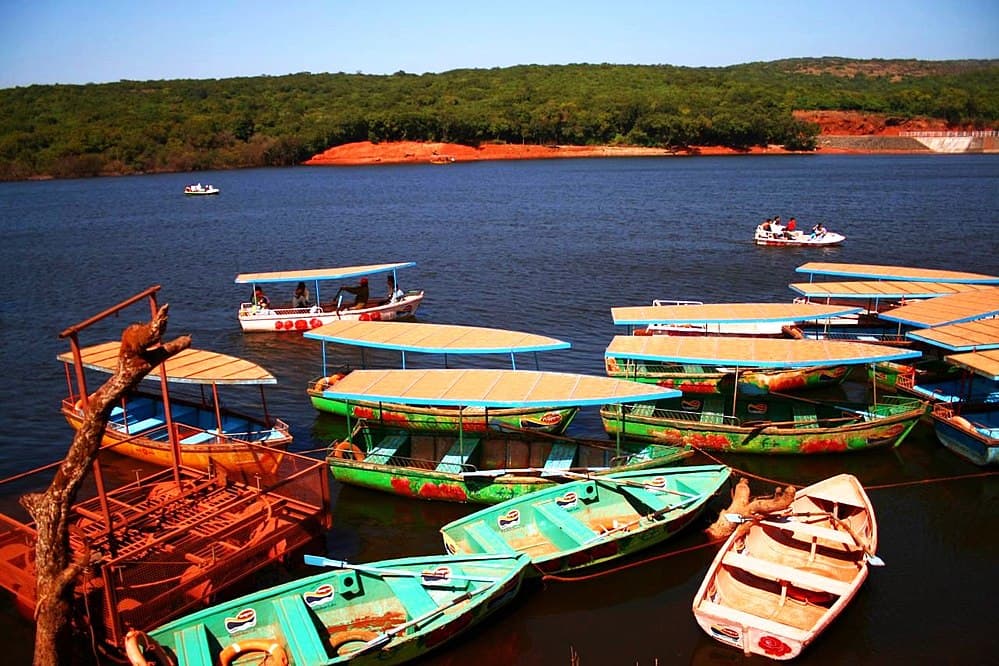 Venna Lake travel image