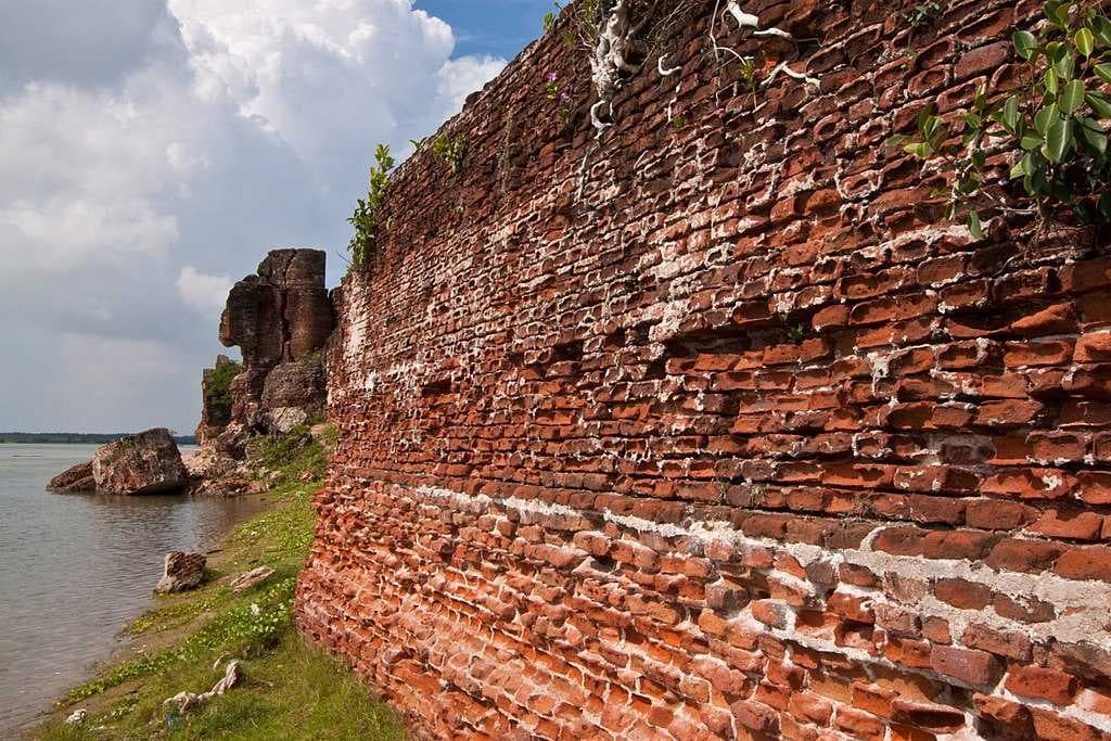Alamparai Fort travel image