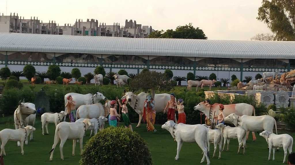 Amazing Sculptures in Prem Mandir