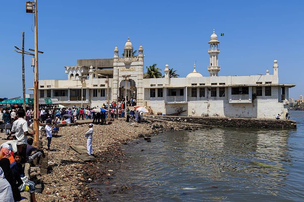 Haji Ali Dargah travel image