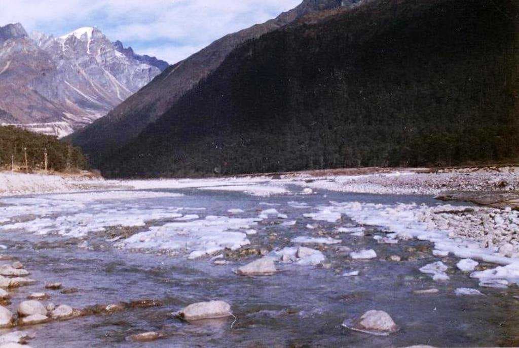 Yumthang Valley travel image