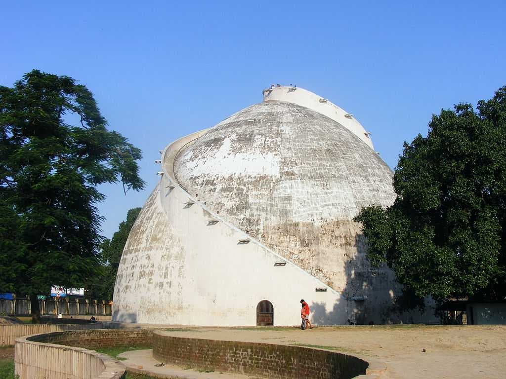 Golghar travel image