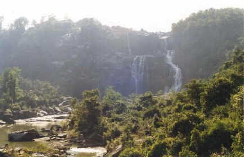 Hudru Falls travel image