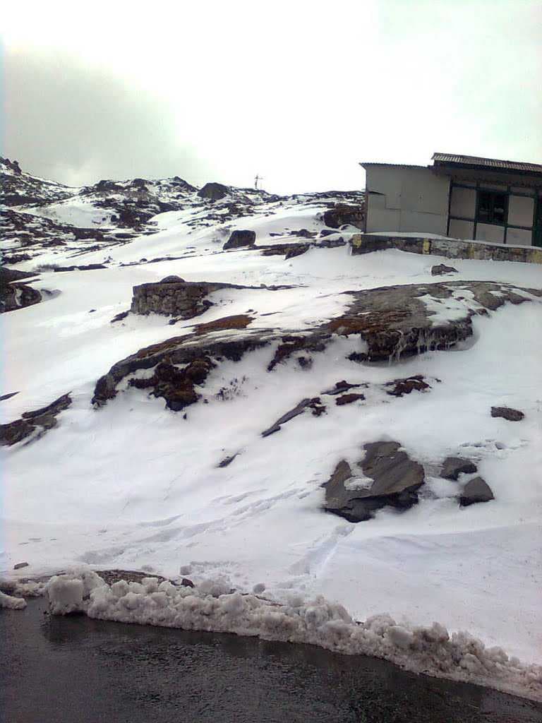 Sela Pass travel image