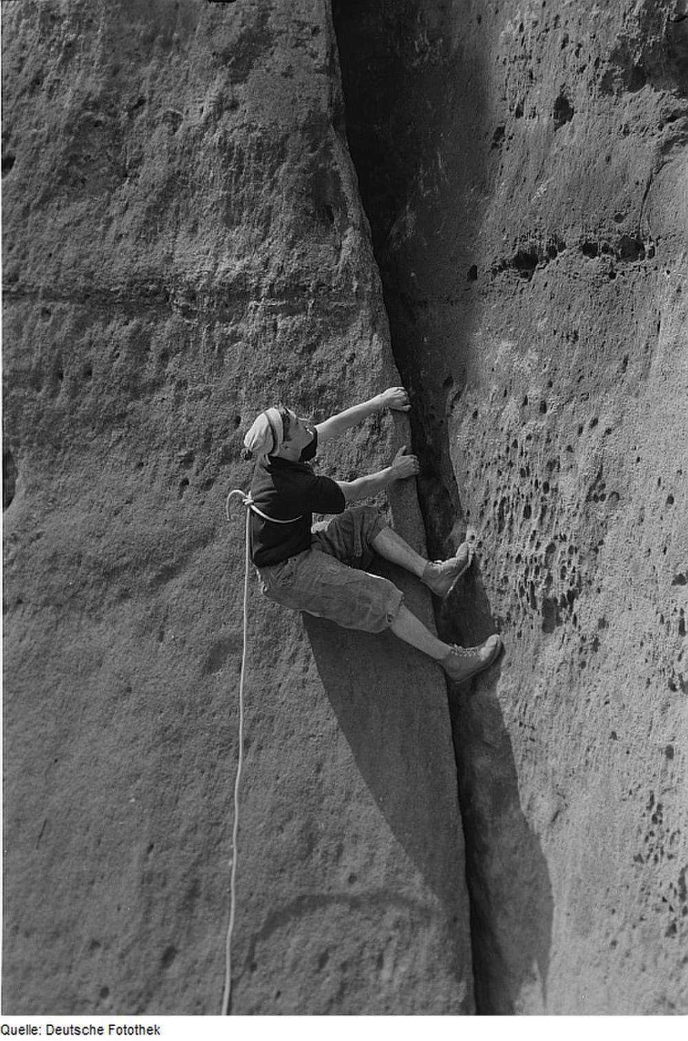 Rock climbing travel image