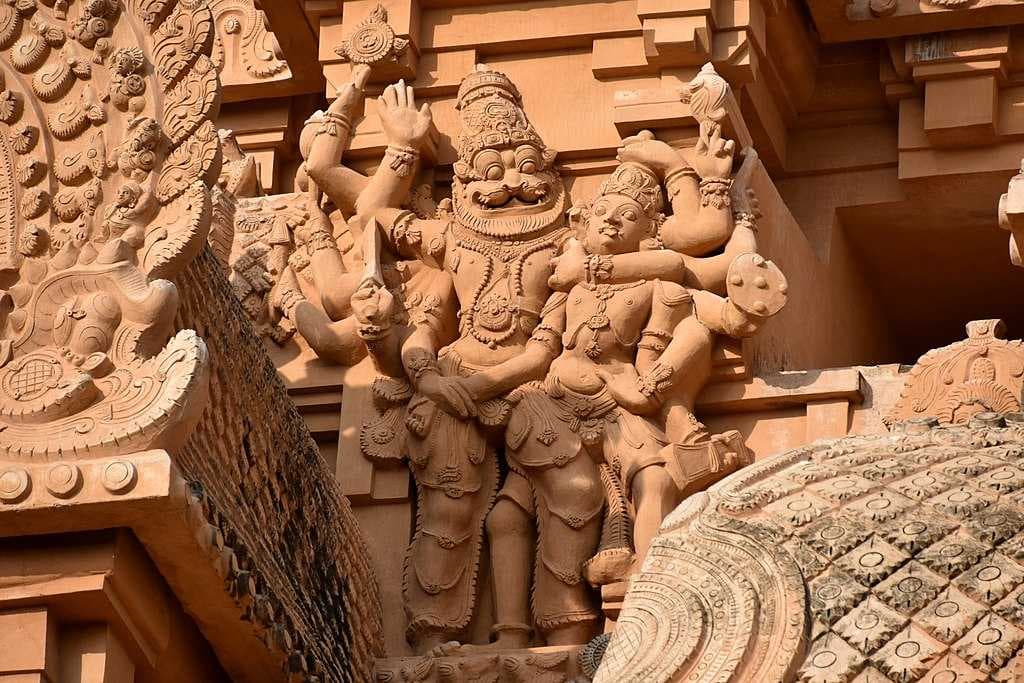 Brihadeeswara Temple travel image