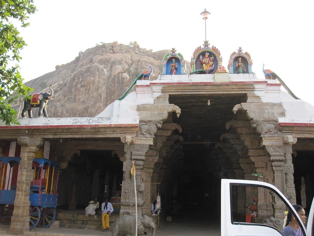 Kalugumalai travel image