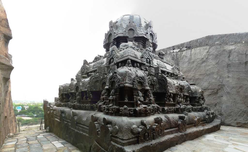 Kalugumalai travel image