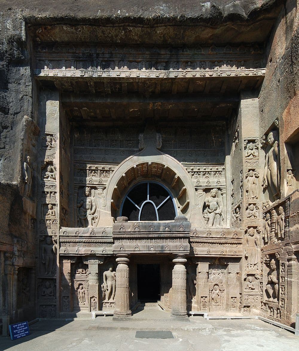 Undavalli Caves travel image