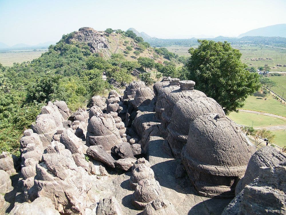 Undavalli Caves travel image