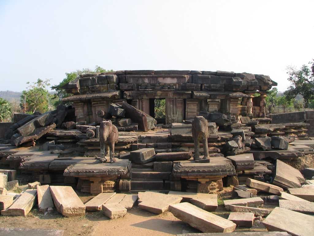 Thousand Pillar Temple travel image