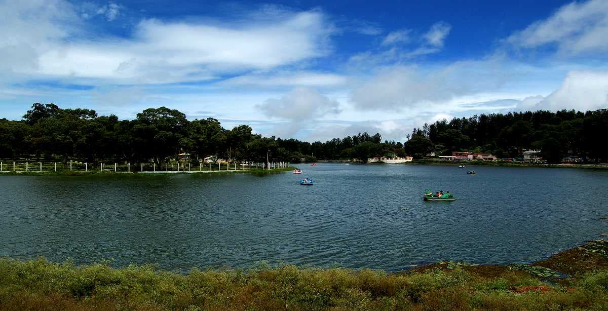 Emerald Lake in Yercaud