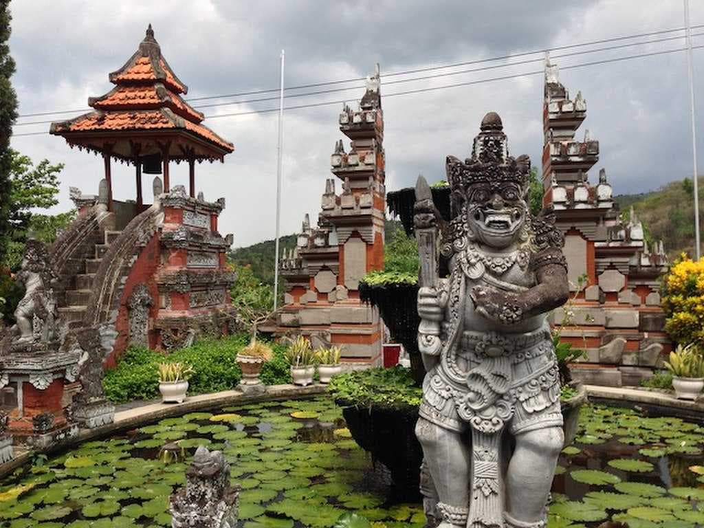 Brahma Vihara Arama travel image