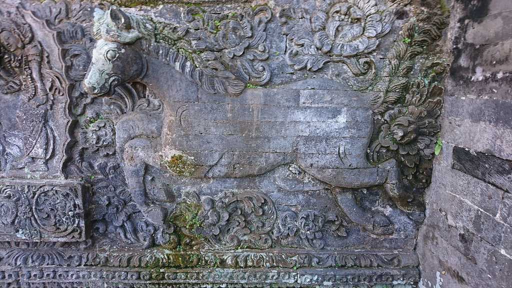 Sculpture of a horse in Kertha Gosa.