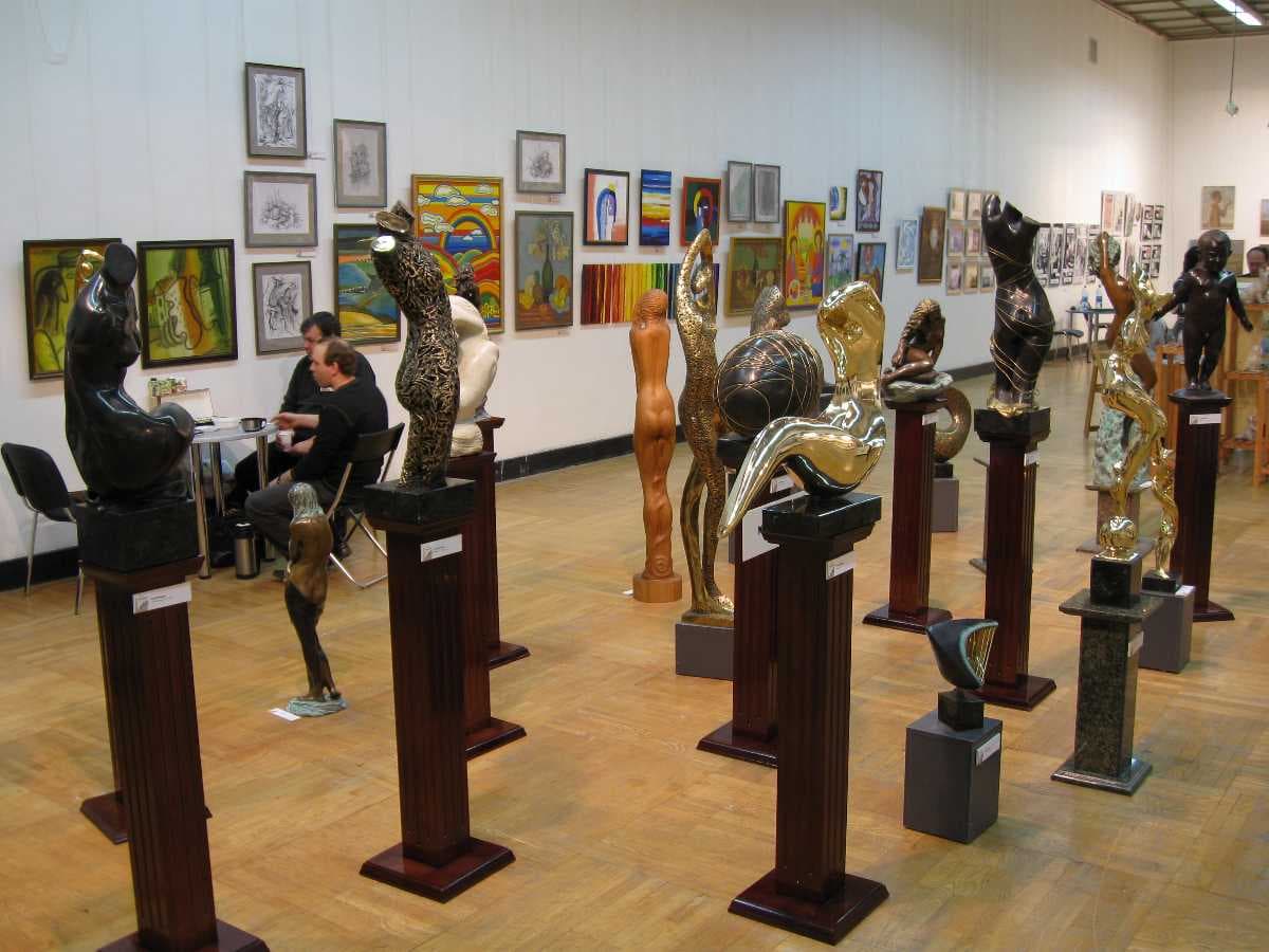 Nyaman Gallery